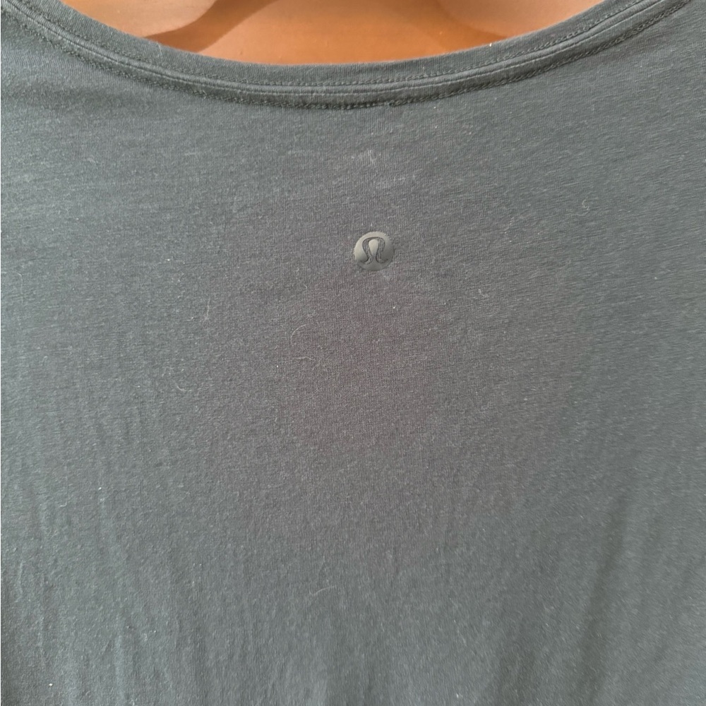 Classic lululemon Dark Teal Short-Sleeve Women's Tee - Picture 4 of 4